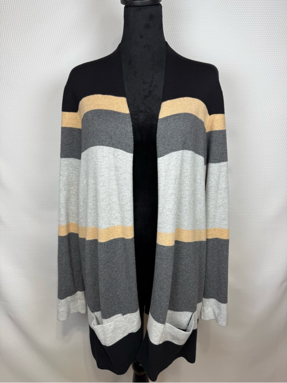 Chico’s Weekends Open Front Neutrals Colorblock Cardigan Sweater Size 1 Medium
